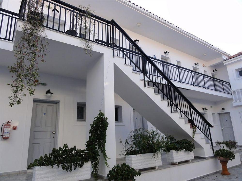 Hotel Athina Karavomylos Ngoại thất bức ảnh