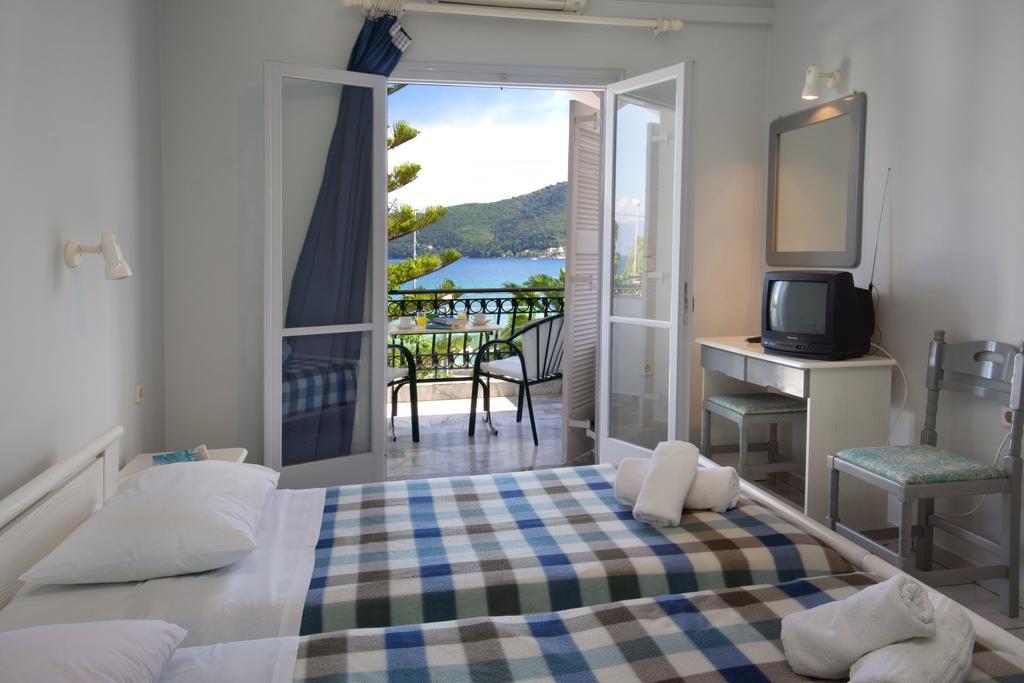 Hotel Athina Karavomylos Ngoại thất bức ảnh